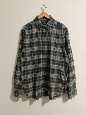 Wind River Classic Green Flannel Plaid Button-Down Shirt